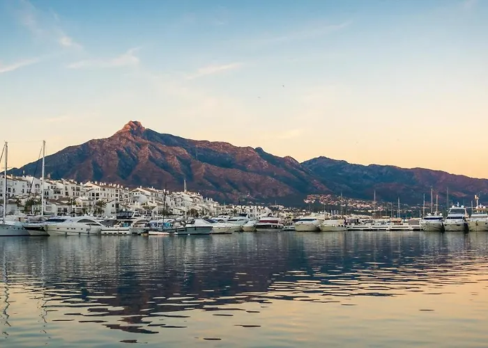 Exclusive Puerto Banus Beach Free Parking Wifi & Swimming Pool