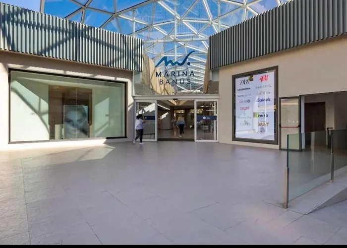 Exclusive Puerto Banus Beach Free Parking Wifi & Swimming Pool Marbellac